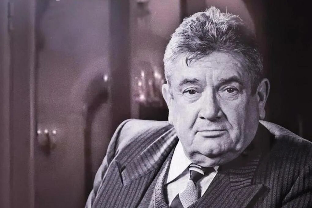 Евгений весник актер. Евгений весник в молодости. 1923 евгений весник, актер театра и кино, театральный режиссер. Евгений яковлевич весник (1923 - 2009),. Евгении вестник.