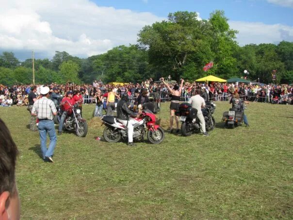 мотофест ирбит 2022. байкеры субкультура. байк слет. сергей глушков мотоклуб москва. малоярославец мотослет 1999.