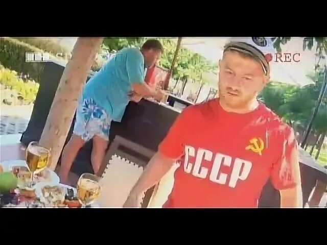 Наша раша вован и гена в турции. Тагил вован. наша раша гена и вован. гена и вован тагил. наша раша тагил шведский стол.