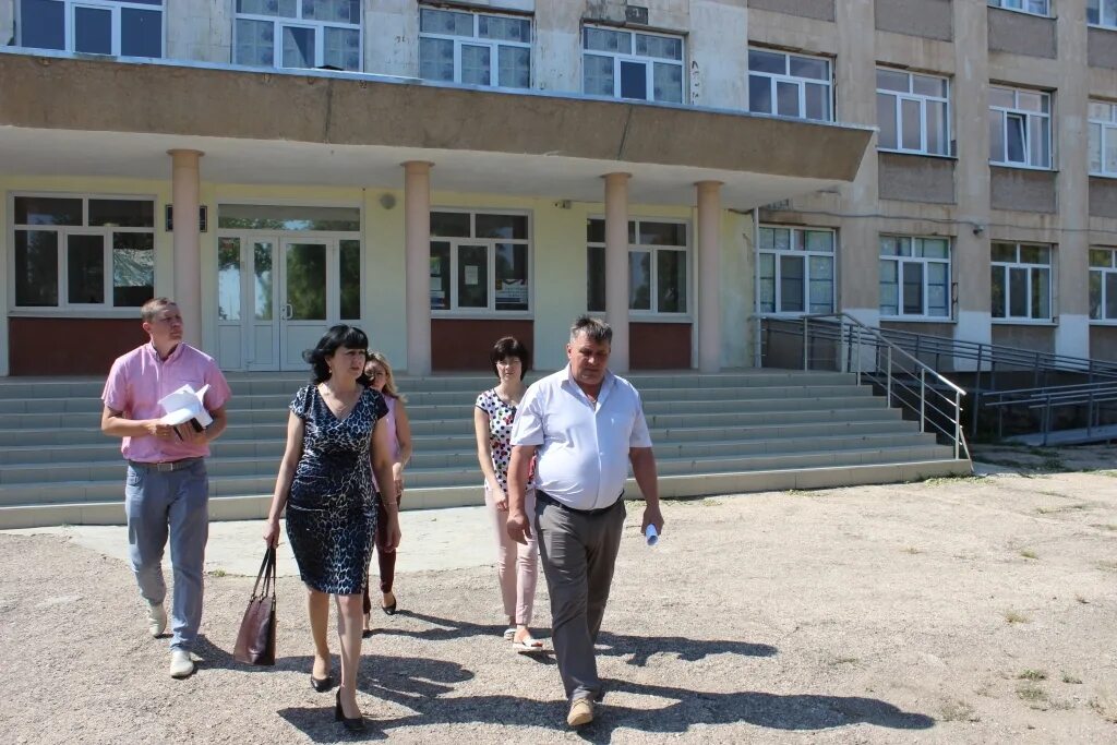 Вересаевская средняя школа. Вересаевская средняя школа. Вересаевская школа сакского района. Сайт мбоу вересаевская средняя школа сакского района республики крым. Вересаевская школа сакского района.