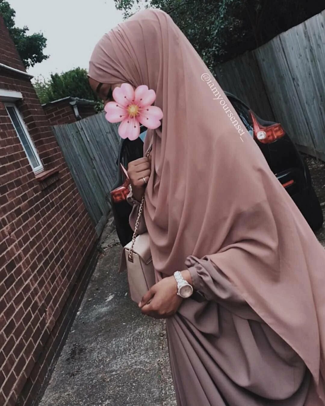 Девушки в хиджабахэстэтика. Девушки в хиджабе Эстетика. Хиджаб без лица. Эстетика мусульманки.
