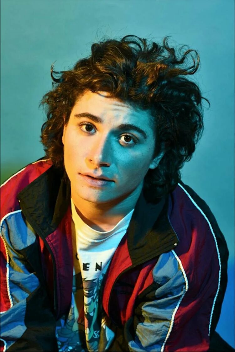 остин зажур страшные истории. остин зажур инстаграм. остин зажур фильмы. остин абрамс томми. остин зажур.