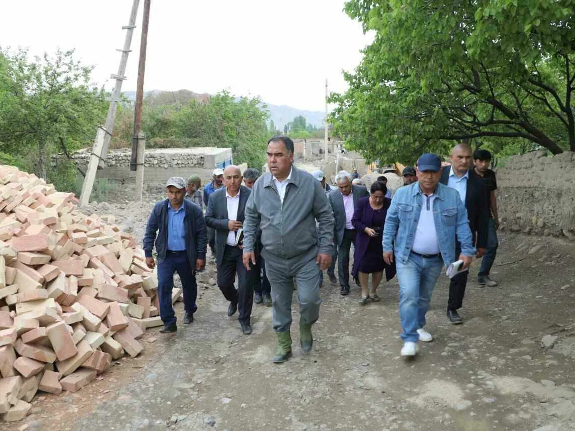 Ахмадзода Таджикистане. Раҷаббой Ахмадзода. Раджаббой Ахмадзода Таджикистан. Юсуф Рахмон Ахмадзода.