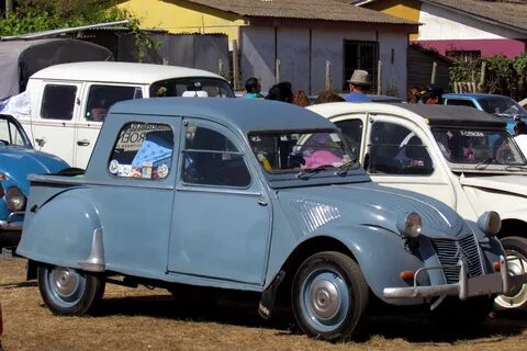 Citroen 2 CV Pick up.jpg. 