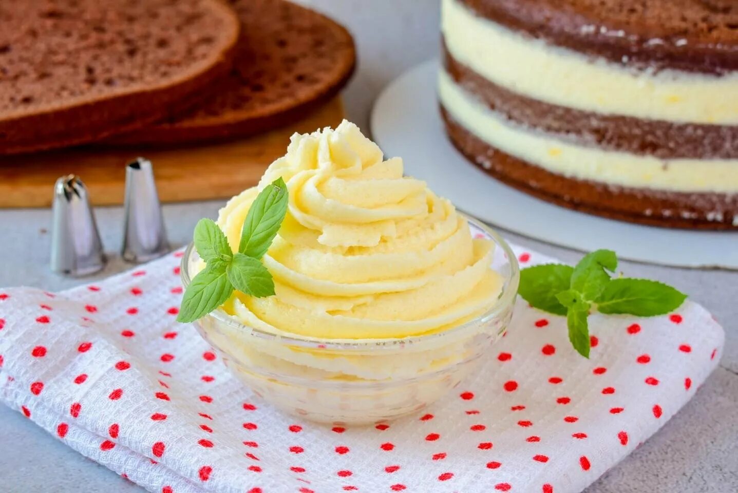 Манный крем для торта. Торт из с кремом из манки. торты с кремом на манке. крем с манкой для торта. крем из манки для торта.