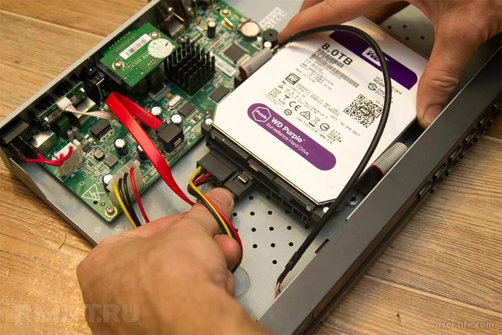 Подключение жесткого диска к регистратору TRASSIR. HDD для видеорегистратора. HDD RVI питание. DVR-530h HDD. Видеорегистратор не видит диски