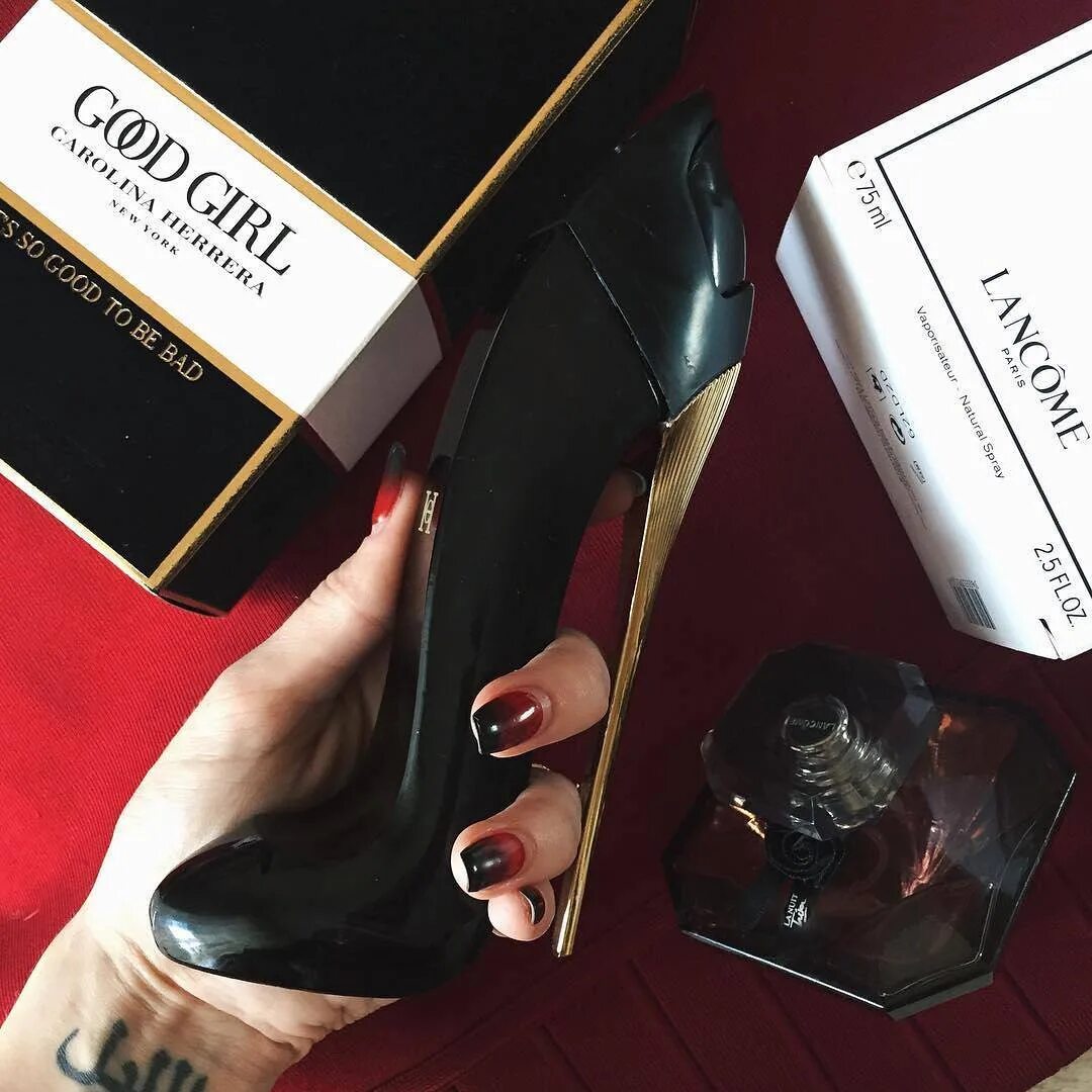 Good girl good things. Кристина херрера гуд герл. гуд герл духи. гуд герл духи реклама. carolina herrera good girl в руке.