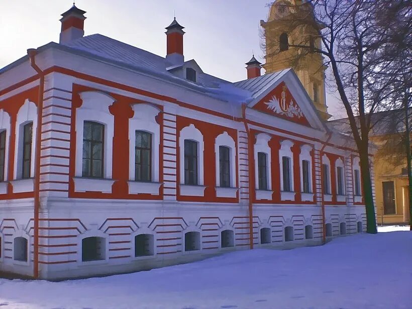 Комендантская крепость. Комендантский дом Петропавловская крепость. Домик коменданта Петропавловской крепости. Обер Комендантский дом. Обер Комендантский дом в Петропавловской крепости.