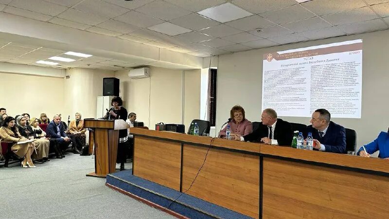 Круглый стол сотрудничество. Управление оон по обслуживанию проектов. Управление делами администрации округа. Нотариальная палата республики татарстан. Контрольно счетная палата  енисейского района красноярского края.