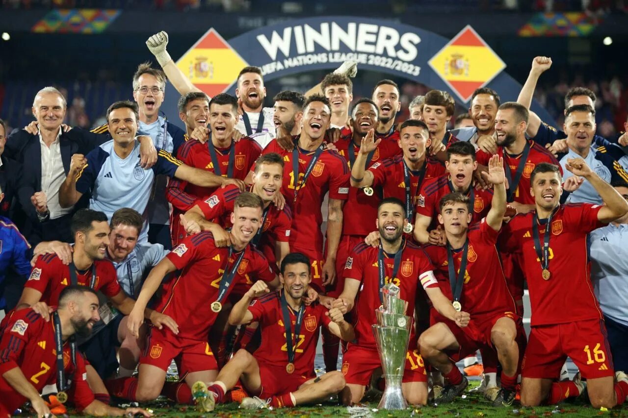 Франция испания футбол 2021. Испания выиграет. Сборная испании 2008-2012. Италия испания лига наций. Португалия швейцария 2022.
