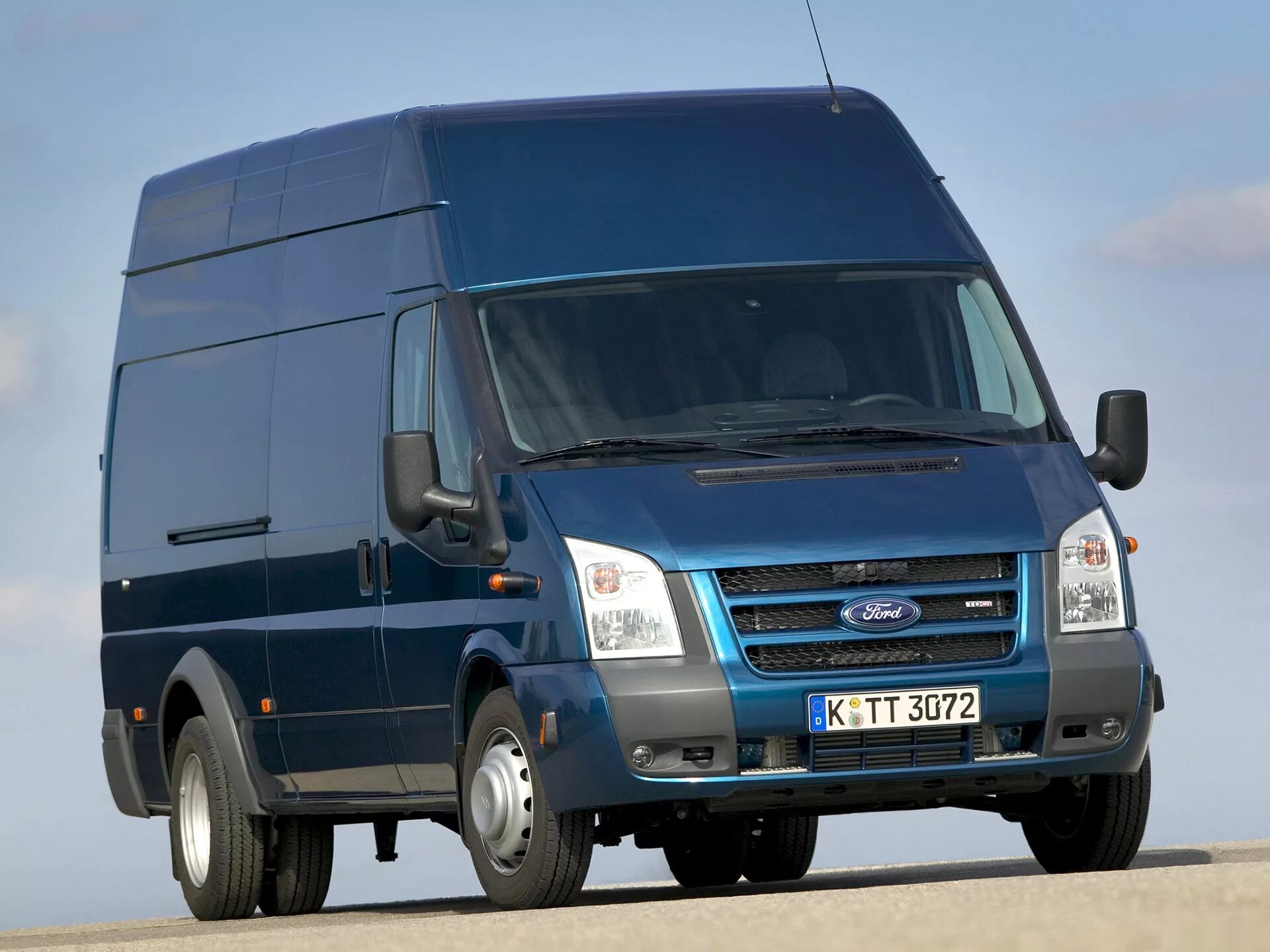 Газель форд транзит. Ford Transit LWB. Ford Transit 2006. Ford Transit LWB van 2006. Форд Транзит 3 поколения.