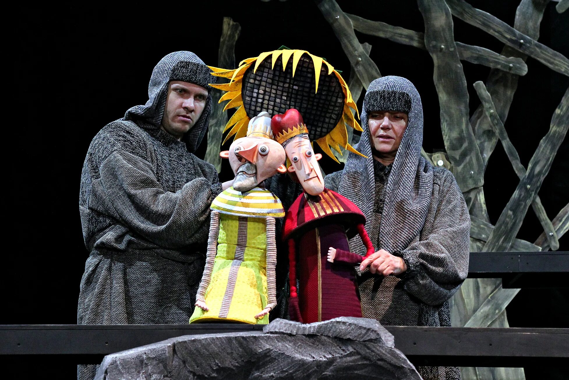 театр кукол на бауманской чиполлино. спектакль слон московский театр кукол. мтк театр кукол. кукольный театр группа. театр кукол на бауманской.