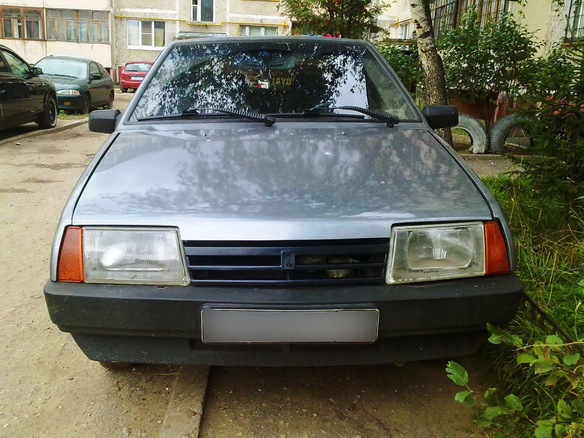 Ваз 2109 короткокрылая белая. Вишневая ваз 2109 спереди. Ваз 2109 комби. Ваз 2109 белая опер. Ваз 2109 вишневая.