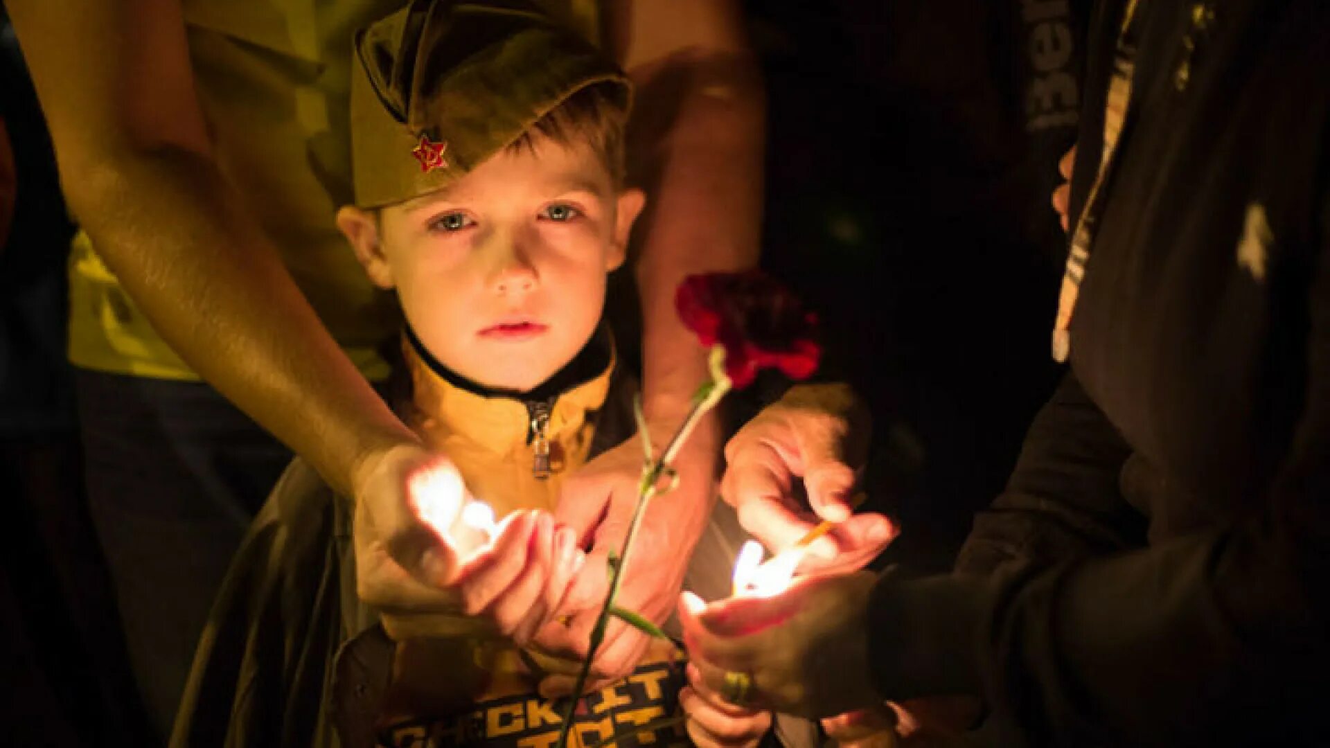 Свеча памяти. Свеча памяти день Победы. Свеча Победы 9 мая. Дети войны.