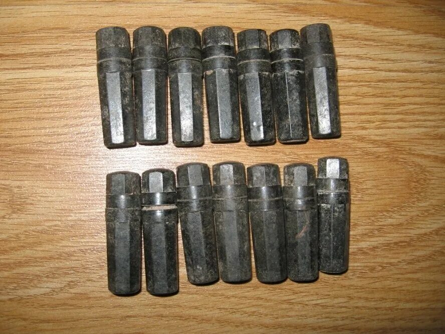 Медальон солдата. Смертный медальон ркка 1941. Солдатские медальоны ркка. Солдатские медальоны ркка. Медальон солдата.