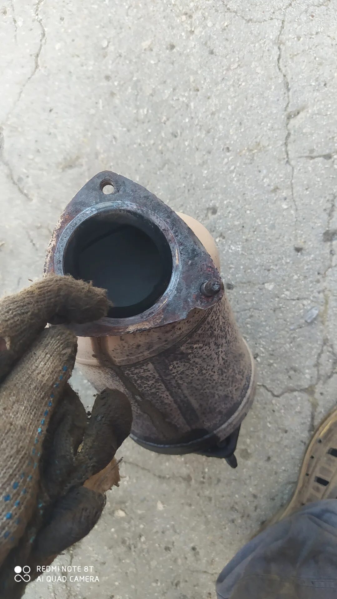 Без катализаторов. Каталитический нейтрализатор. Прошивка катализатора. Катализатор mazda diesel. Катализатор.