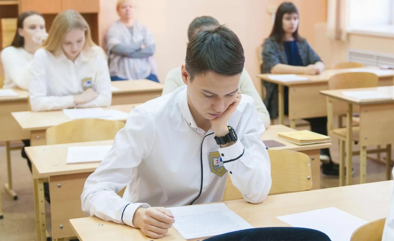 Огэ 9 класс видео уроки. Балакирева софья юрьевна. балакирева софья юрьевна кемерово. девятиклассники фото. школьные контрольные.