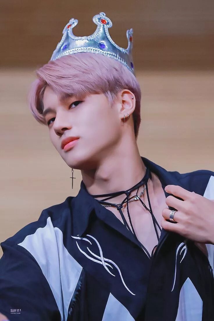 Чон уён эйтиз. ATEEZ Wooyoung. Чон Кен ATEEZ. Чон уён 2020.