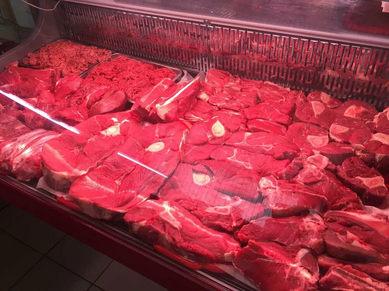 Мутированвц свиное нск. Баран и ягненок. Ягненок. Карликовые овцы. Маленькие ягнята.