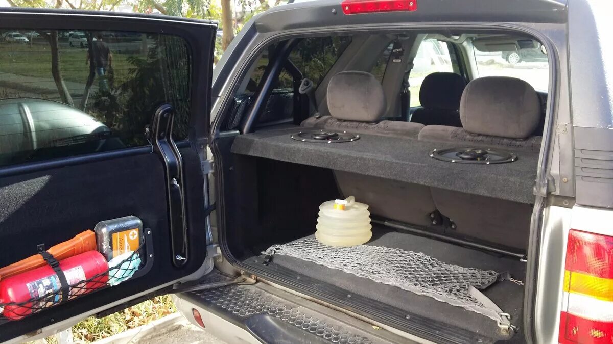 опель фронтера багажник. 4 бензин багажник. опель фронтера багажник. багажник фронтера фронтера. Opel frontera сзади.