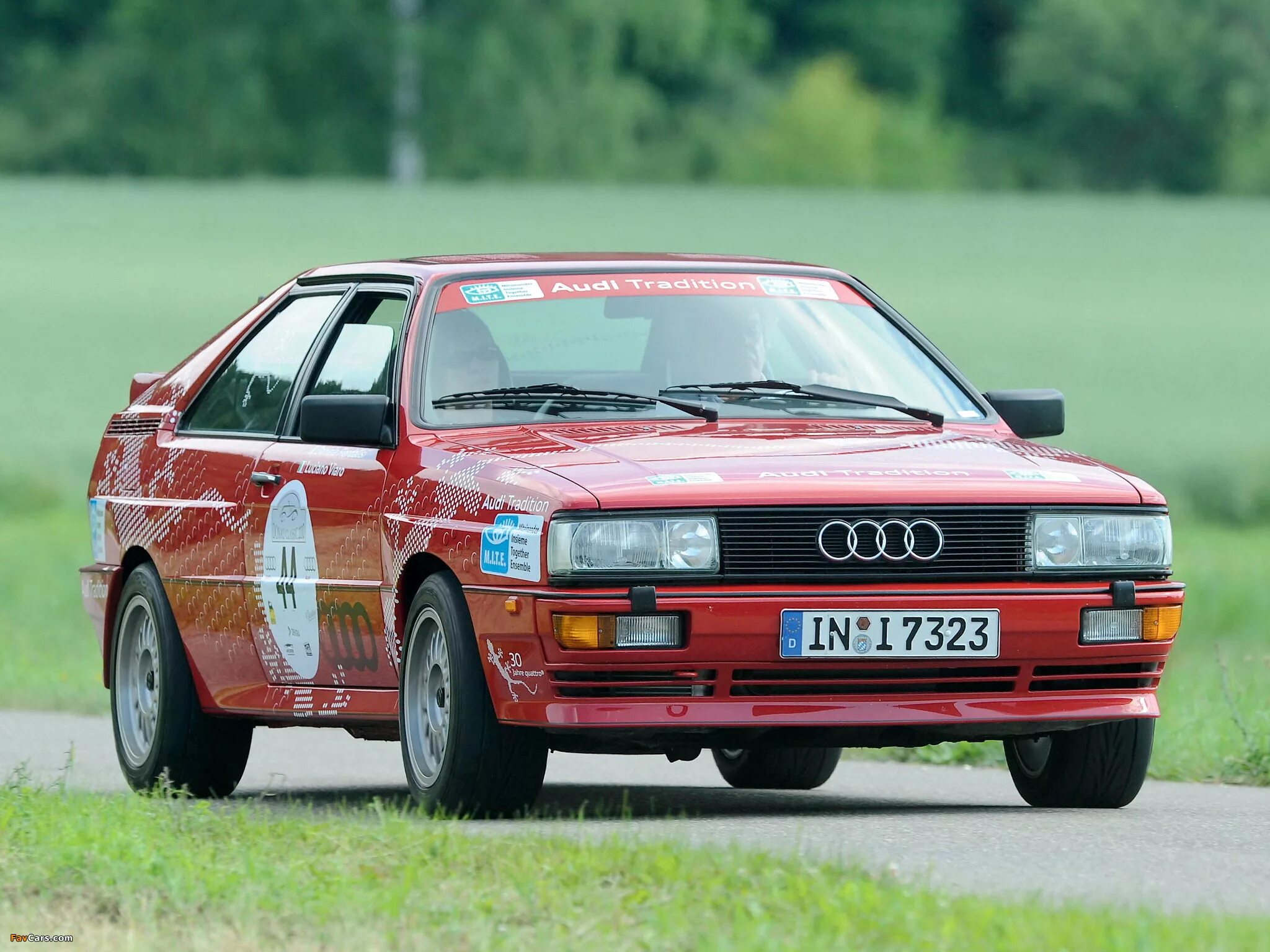 80 купе. Ауди 80 кватро. audi 80 coupe quattro. audi 80 квадро. ауди 80 купе кватро.