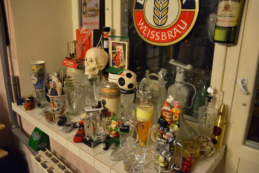Пивной мерч. Встречи коллекционеров пивной атрибутики. Атрибутика к пивному магазину. Пивная атрибутика. Коллекция пивной атрибутики.