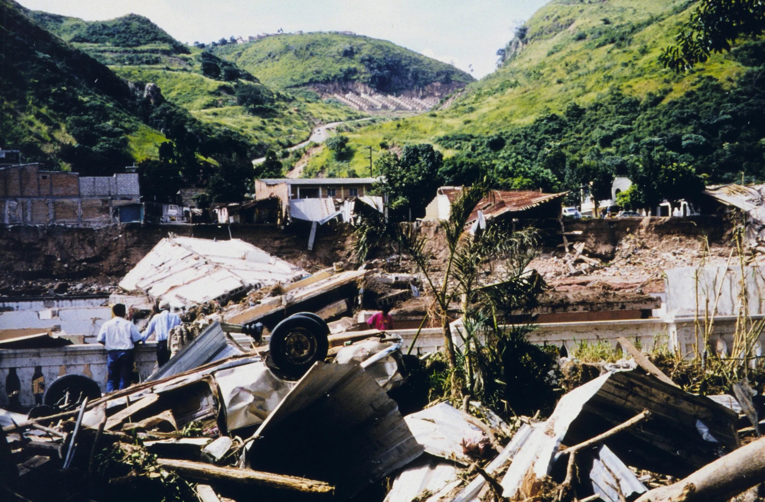 Ураган митч 1998 года. Тайфун митч. Никарагуа леса. Карибское море ураганы. Ураган гондурас.