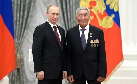 Герой труда