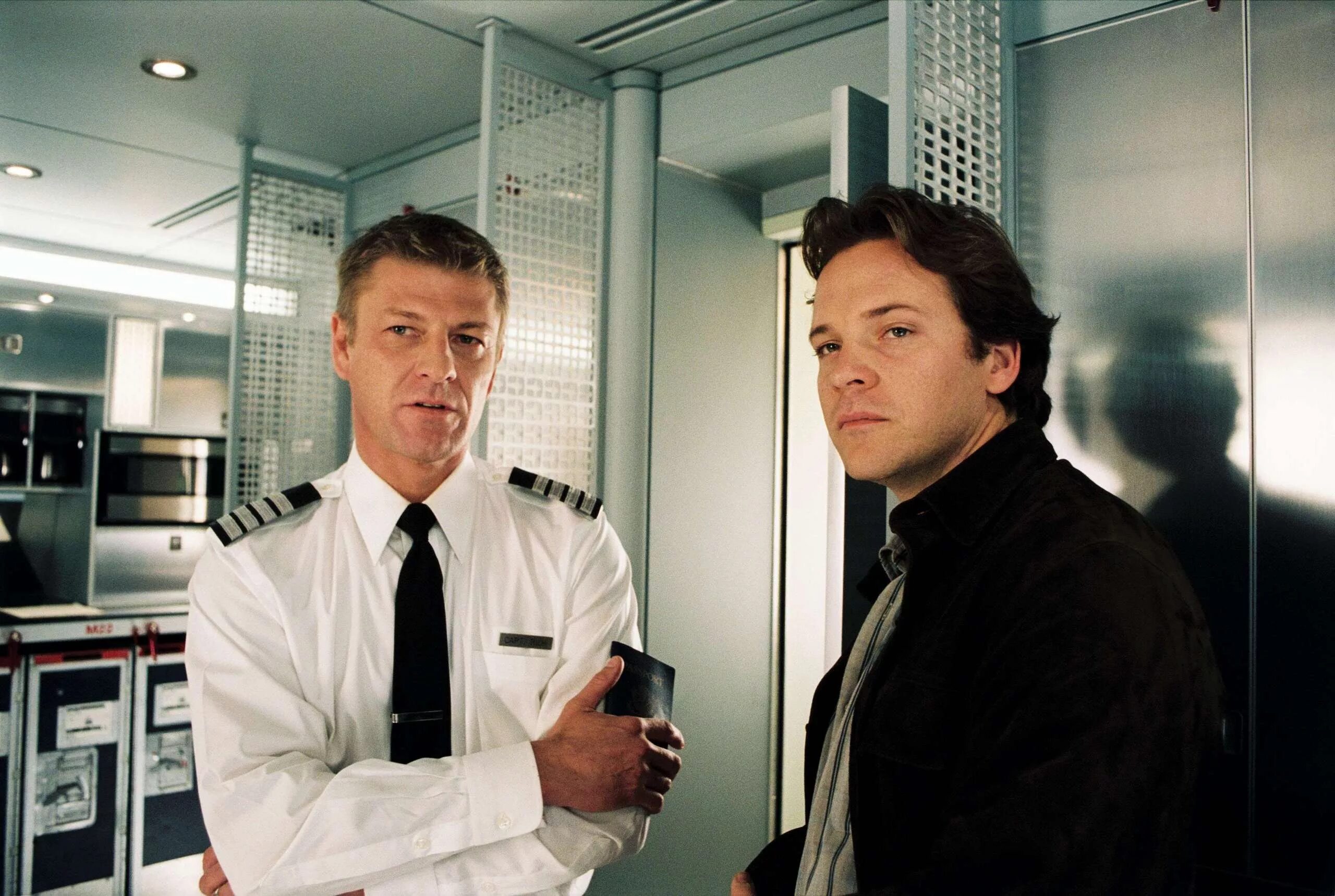 Иллюзия полета - Flightplan (2005. Шон Бин иллюзия полета. Шон Бин и Джоди Фостер. Питер Сарсгаард иллюзия полета.