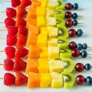 Фруктовые шпажки для фуршета
