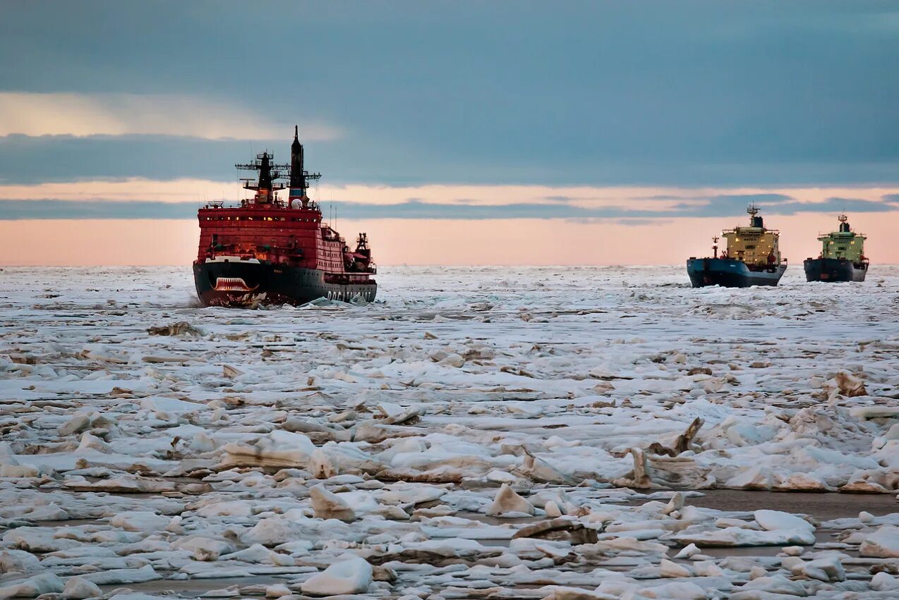 Северный морской путь впервые полностью преодолела. Северный морской путь Севморпуть. Северный морской путь Караван судов. Северный морской путь 2022-2023. Северный морской путь в Арктике.