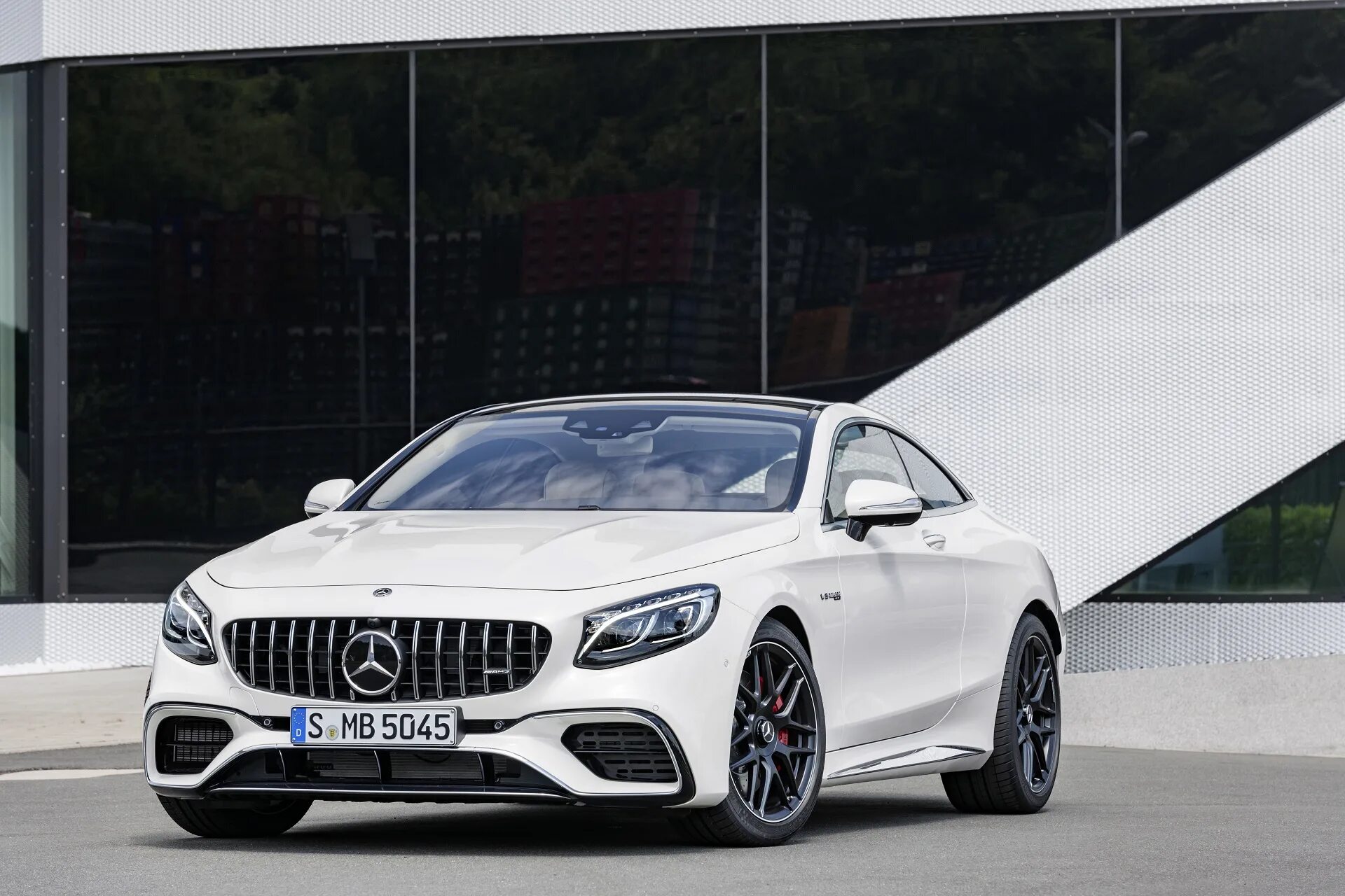 Мерсы 2018. Mercedes s63 AMG Coupe. Mercedes Benz s class Coupe 63 AMG. Mercedes s63 AMG Coupe 2020. Мерседес s63 AMG 2018.