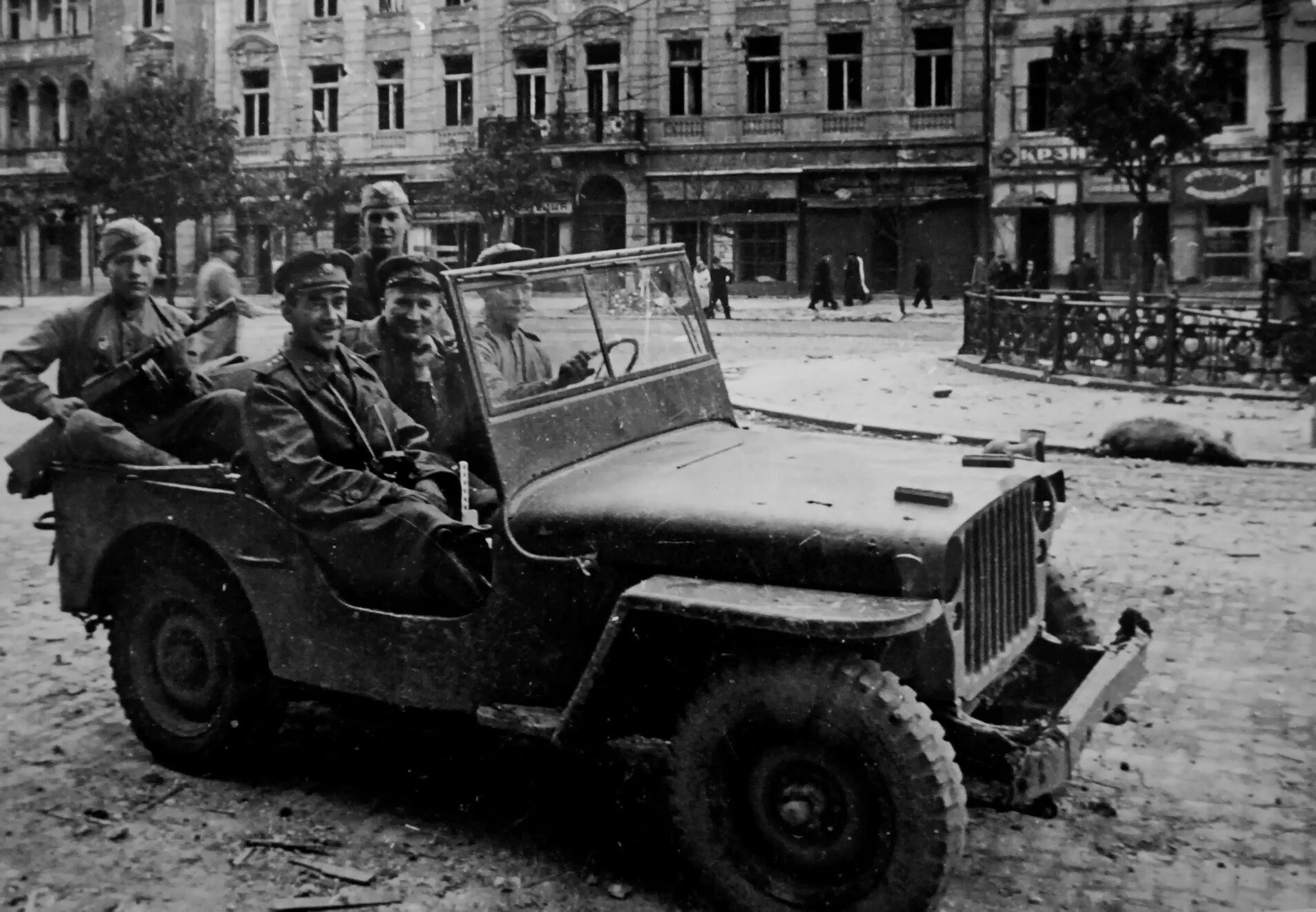 Машина военного времени. Джип Виллис 1941. Джип Виллис в Советской армии. Виллис автомобиль в Советской армии. Джип Виллис вторая мировая.