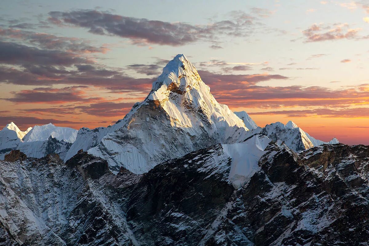Higher mountains. Гималаи Эверест Джомолунгма. Гора Эверест (Джомолунгма). Гималаи. Джомолунгма (Эверест), , Косцюшко,, Мак-Кинли. Денали Белуха Чогори Эверест Канченджанга.