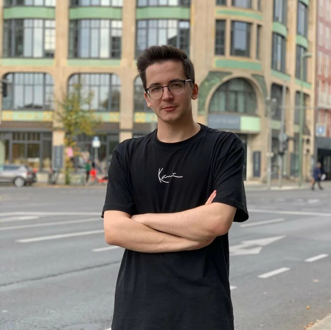 Recrent биограэ. Рекрент стример. Рекрент дмитрий осинцев. Recrent twitch. Дима рекрент.