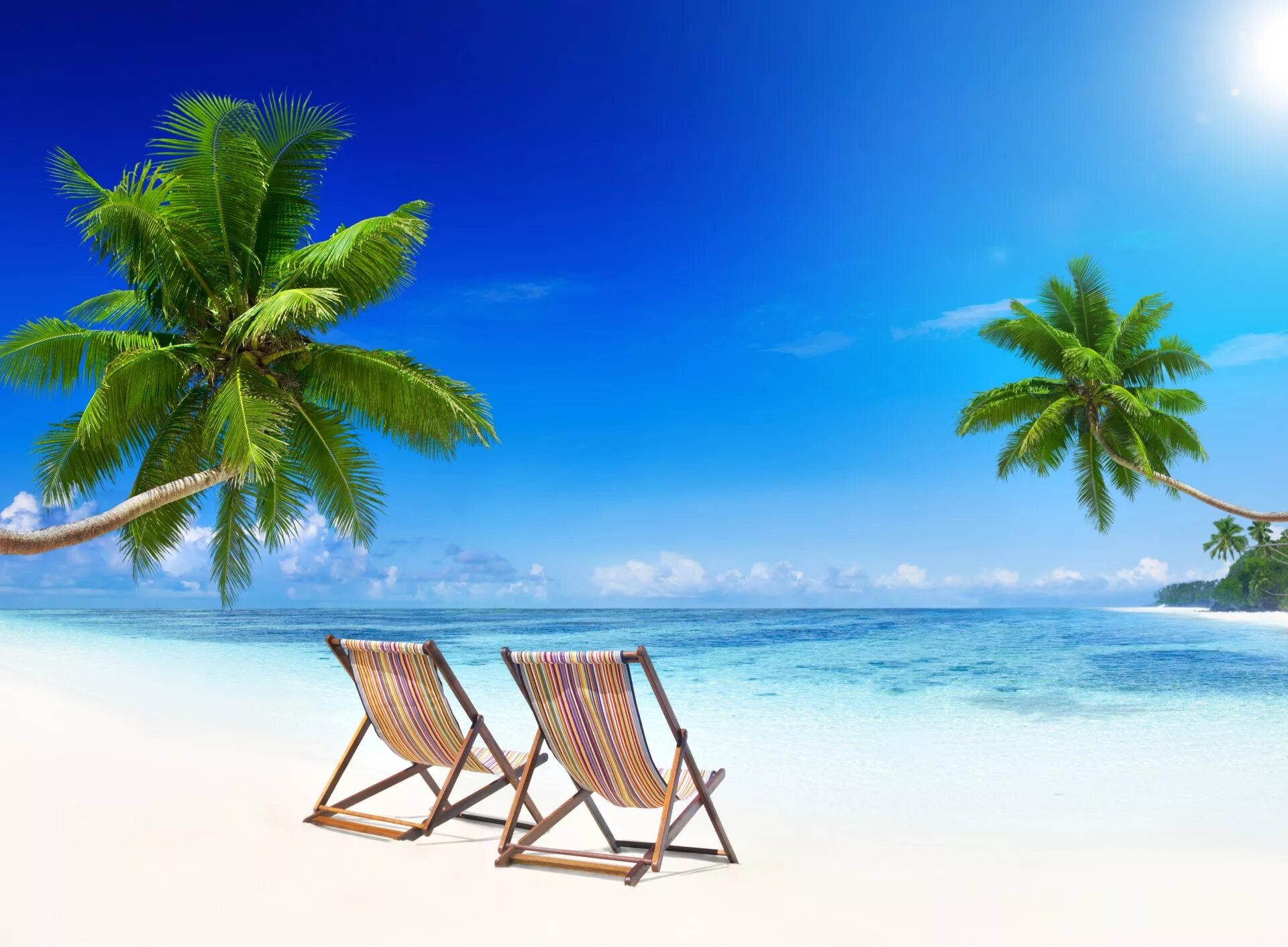 Отпуск 2 отзывы. Море пляж пальмы. Райский пляж. Красивый пляж с пальмами. Море солнце пальмы.