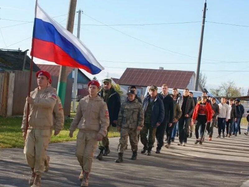 Радица-Крыловка Брянск. Пос Радица Крыловка Брянск. ДК поселка Радица Крыловка. Военные Крыловка.