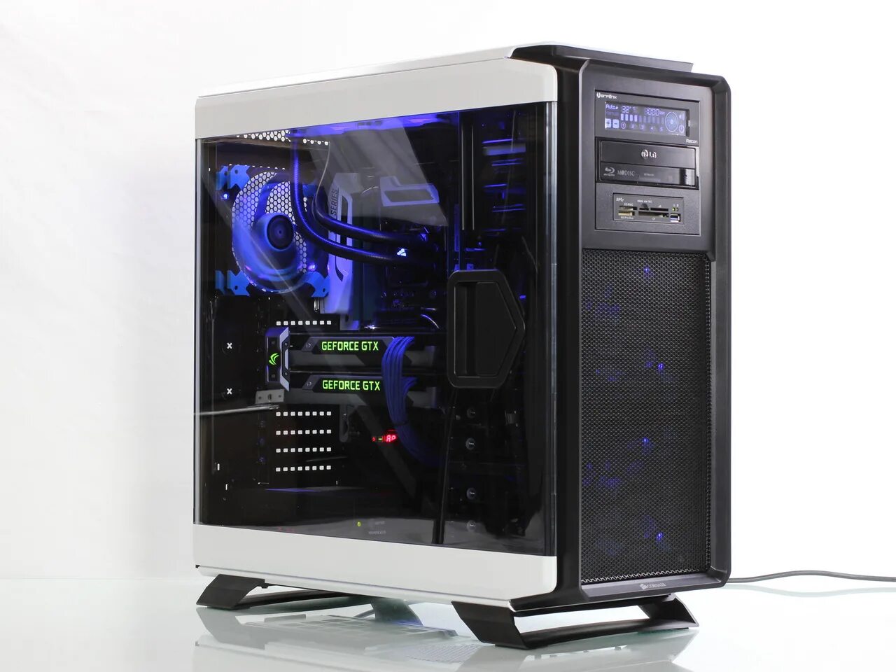 Пк сх. Corsair 760t Modding. Corsair 760t Custom. Компьютер драйвер красивое фото. PC AVADIRECT.