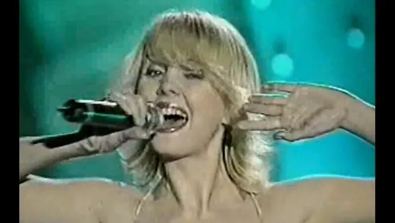 Метелица певица. Песня валерии метелица. Новогодний голубой огонек 2023 года. Песня валерии метелица. Метелица певица.