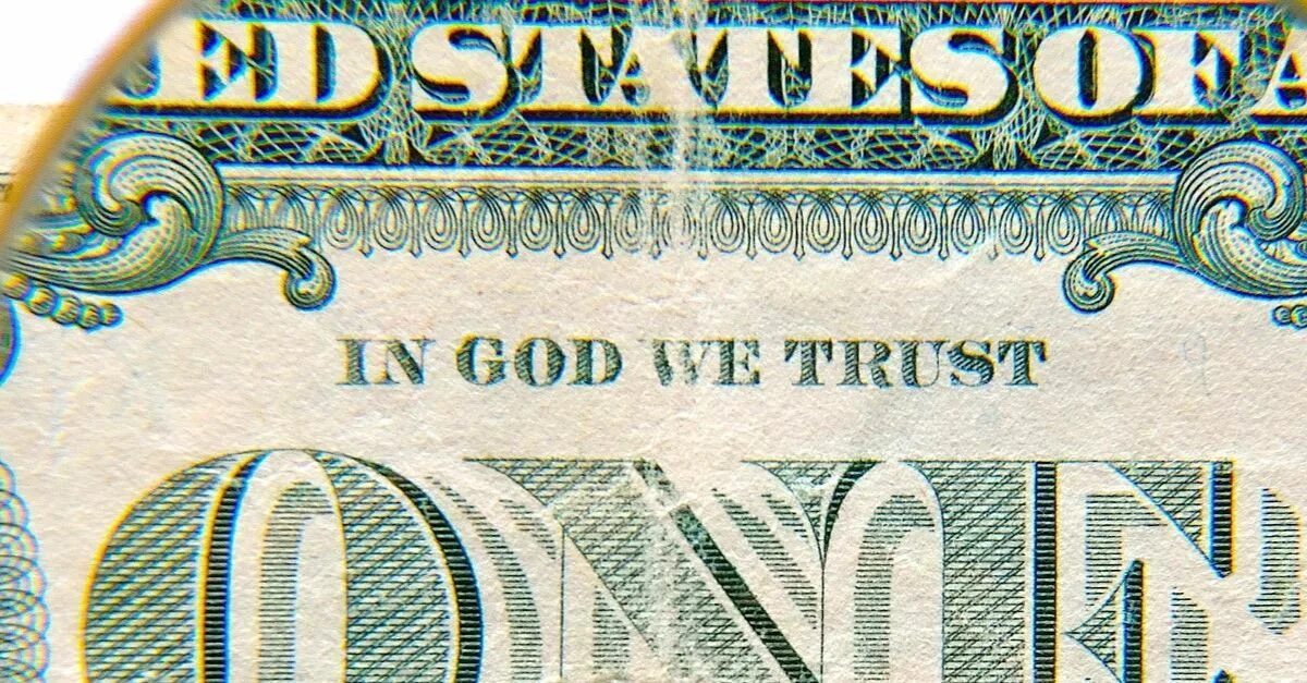 Перевод in god we trust на русский. In God we Trust на долларе. In Gods we Trust. God we Trust. Надпись на долларе in God.