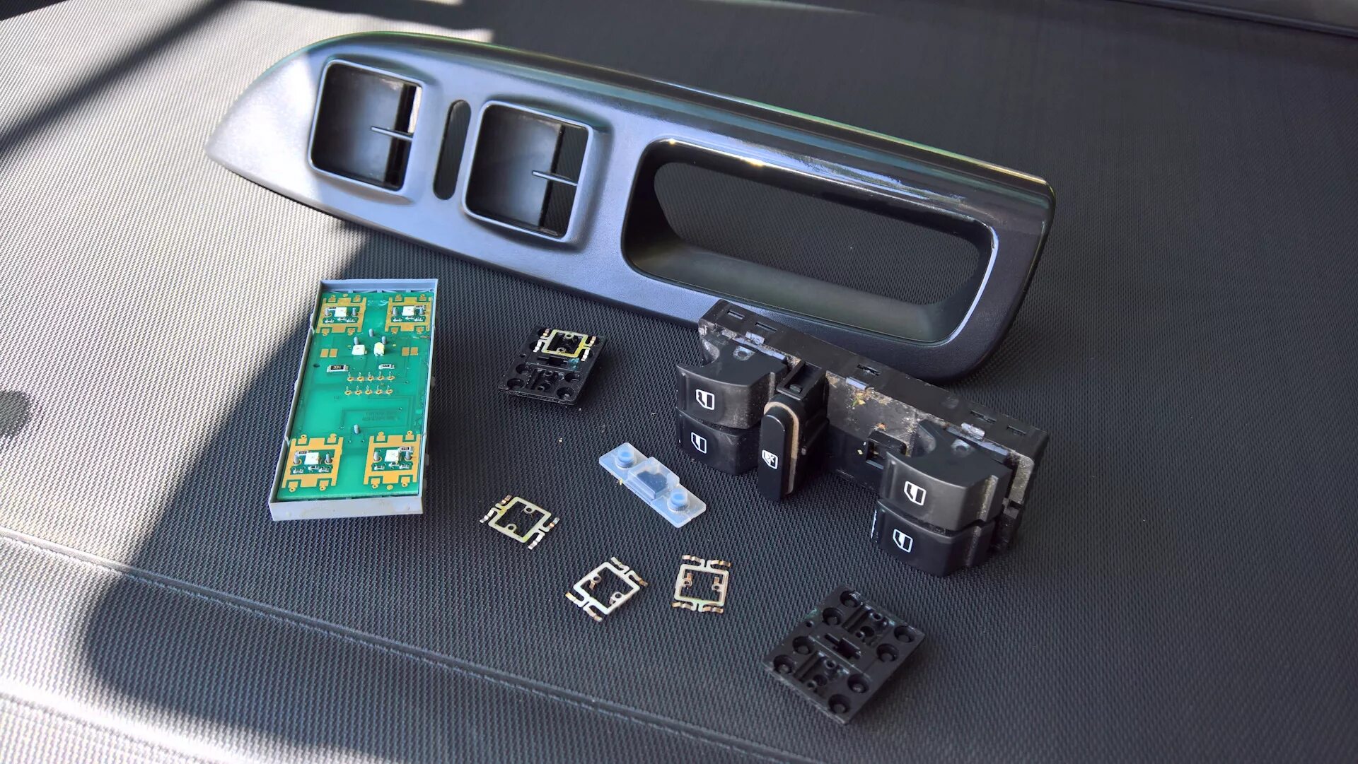 Кнопка стеклоподъёмника октавия а5. Блок управления стеклоподъемниками skoda octavia tour. Блок управления стеклоподъемниками шкода фабия 2. Блок управления стеклоподъемниками skoda octavia. Vag 1z0959858reh выключатель.