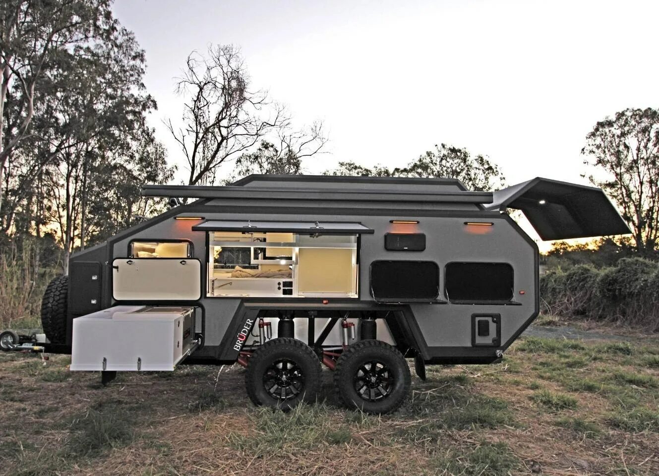 Внедорожный прицеп maverick. Off road trailer. Прицеп автодом off road. Overlander прицеп. Прицеп off-road.