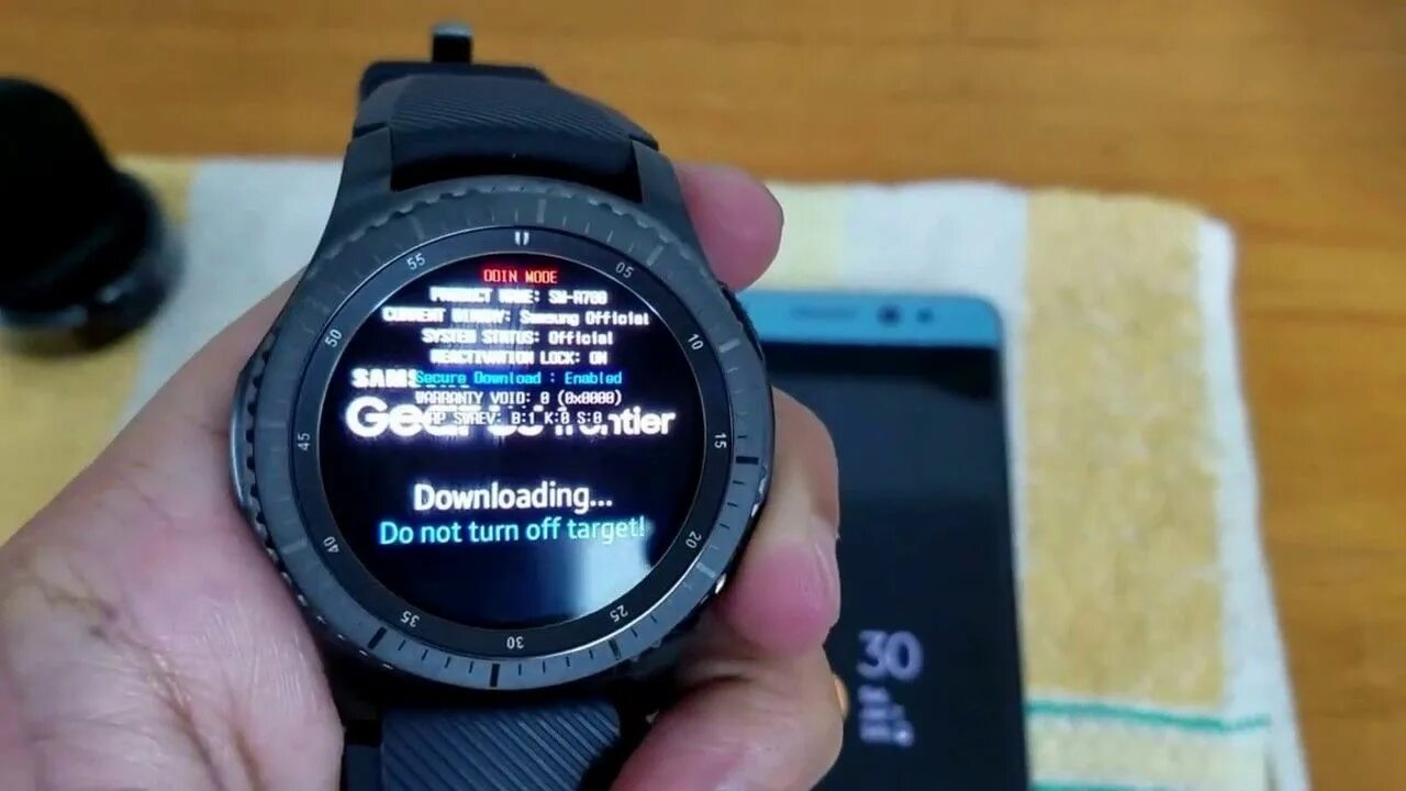 Gear s3 Ep yo760. Samsung Galaxy Gear s3 аккумулятор. Модуль блютуз Samsung Gear s3 Frontier. Samsung s3 Gear circuit. Galaxy watch прошивка