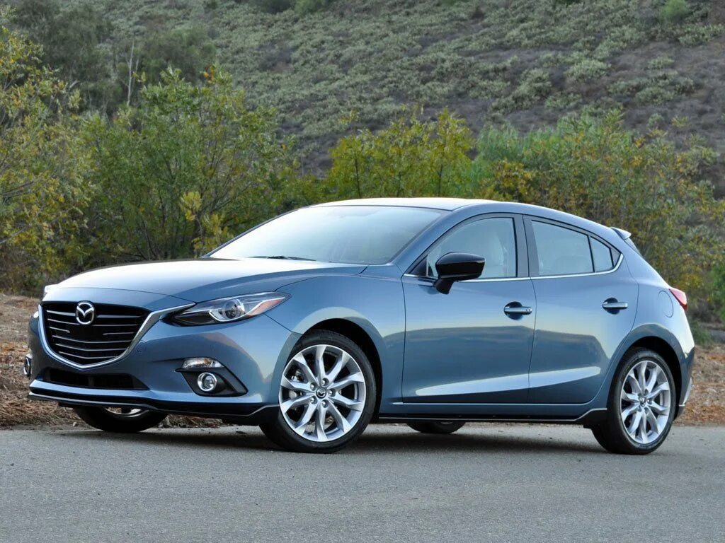 Mazda 3 2015. Mazda 3 2015 Hatchback. Mazda Axela 2015. Мазда 3 новая 2015год.