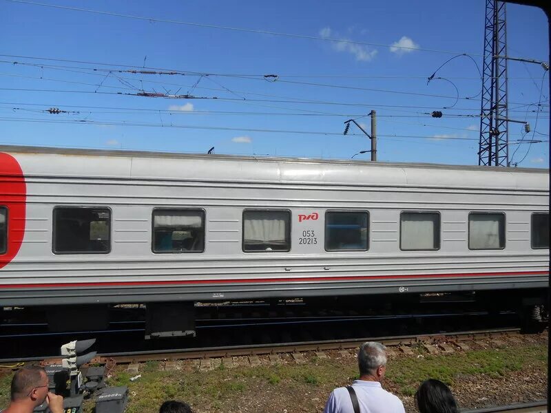 Есть ли поезд до новороссийска. Поезд 188с Новороссийск Архангельск. Архангельск Новороссийск вагон купе.