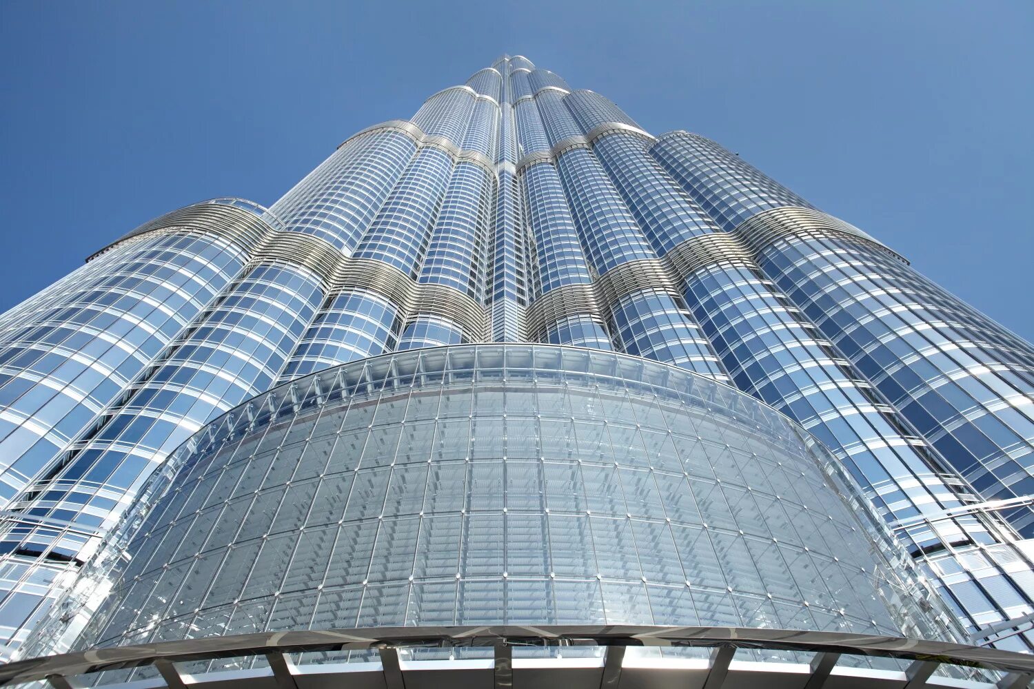Самое огромное здание. Бурдж-Халифа Дубай. Небоскреб Бурдж-Халифа. Башня Бурдж Халифа в Дубае. Небоскреб Burj khalifa в Дубае.