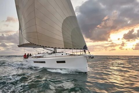 Example Yacht Photos - Catamaran 