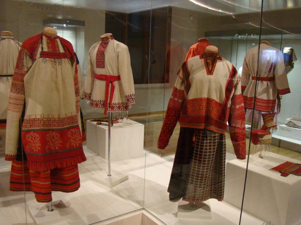 традиционные костюмы поволжья