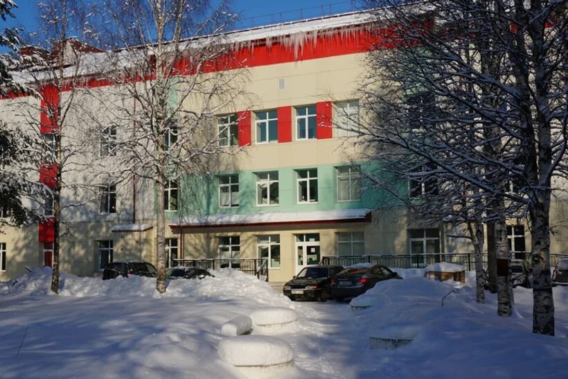 Детская поликлиника архангельск обводный канал. Архангельская областная детская. Архангельская областная детская. Архангельск обводный канал 7. Архангельск детская областная новый корпус.