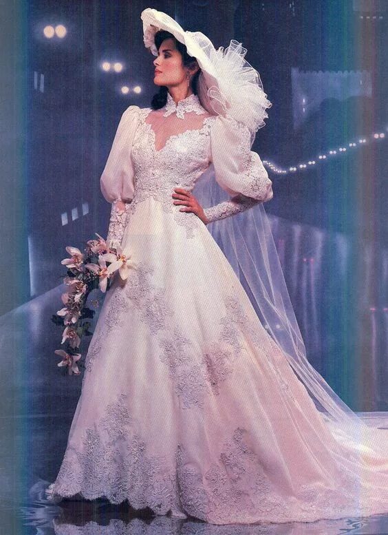 Свадебные платья в 90 х фото Alfred Angelo wedding gown from early nineties. 90s wedding dress, 1980s wedding